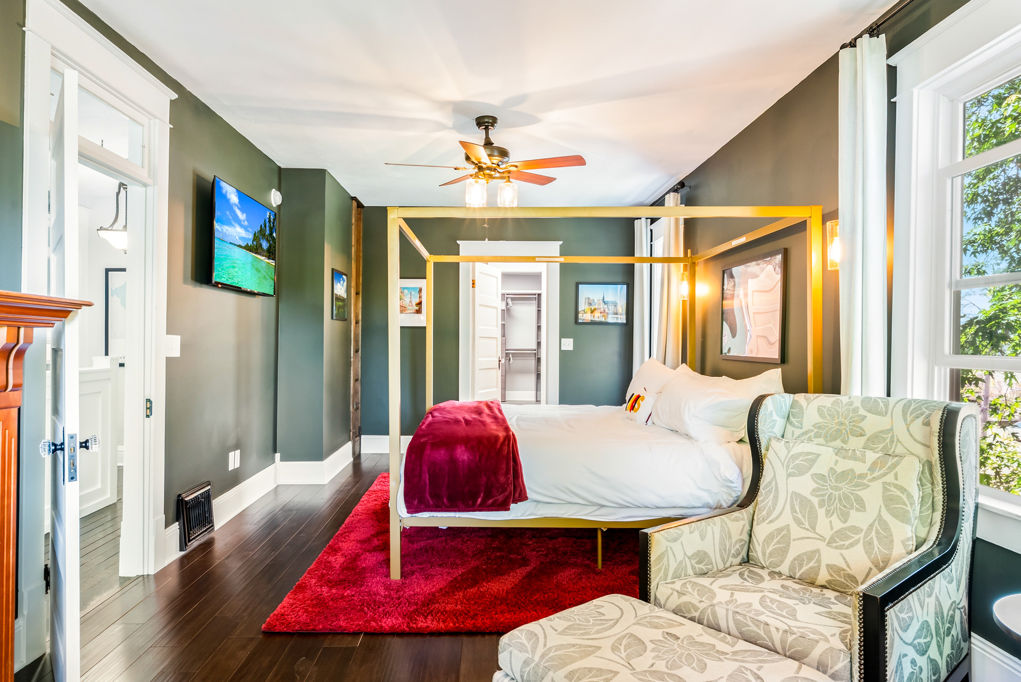 We'll always have Paris! Indulge in our primary retreat, complete with a cozy King canopy bed, premium linens, plenty of room to stretch out and even partial views of the lake.