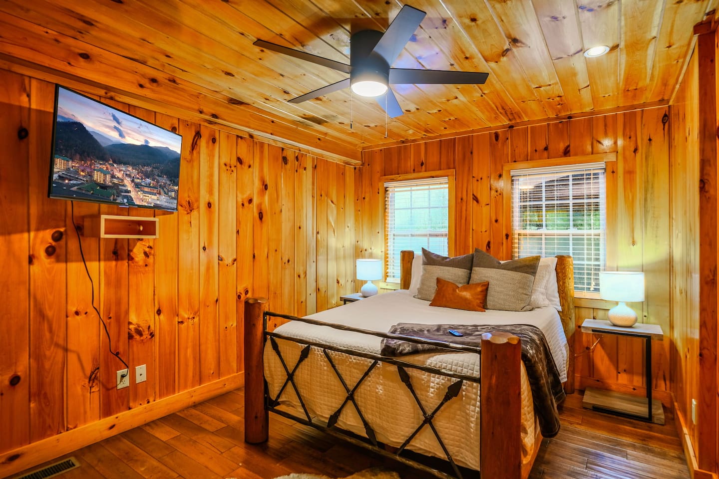 Main level Queen Bedroom