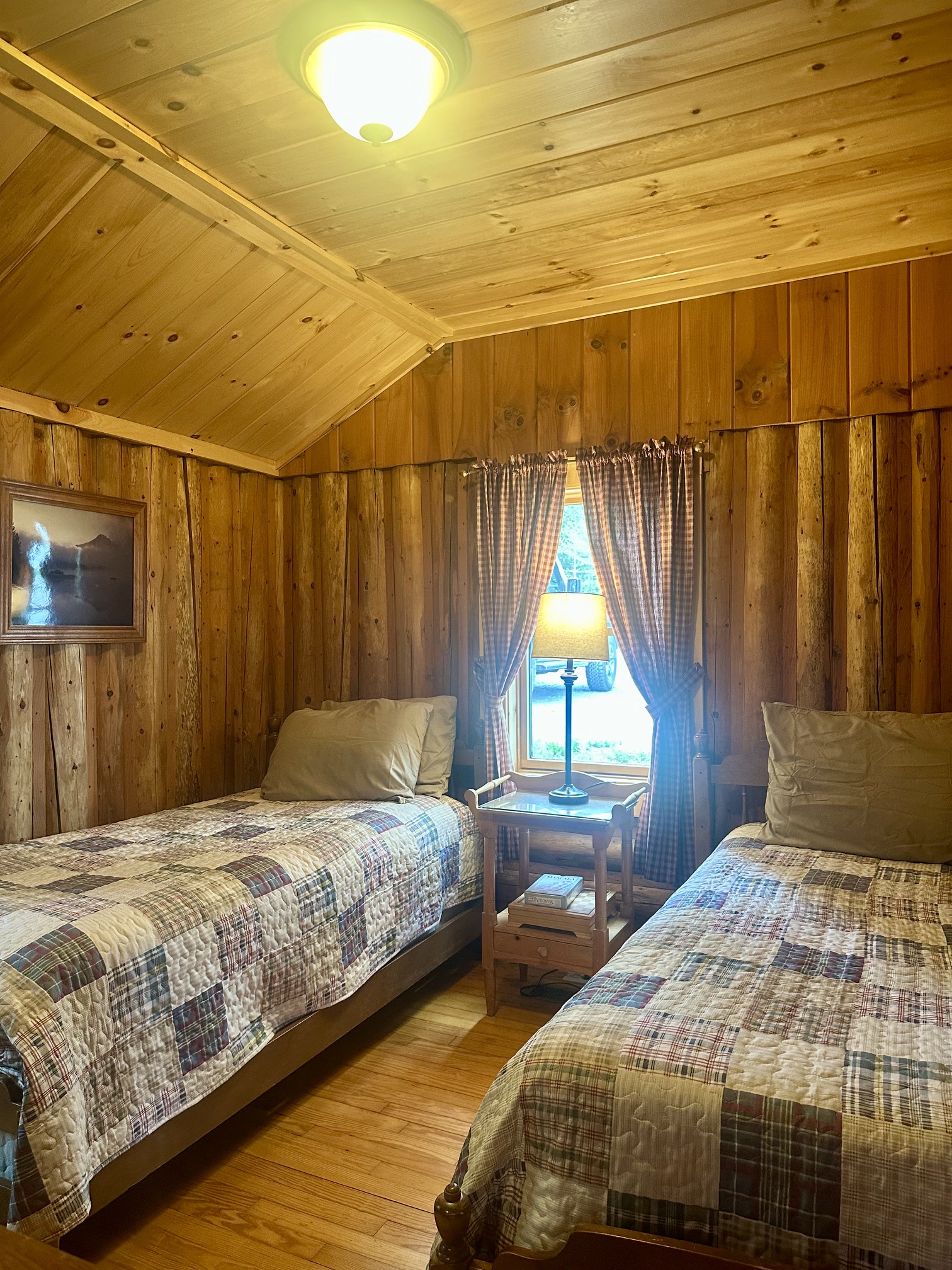Twin Guest Room - Cabin #1