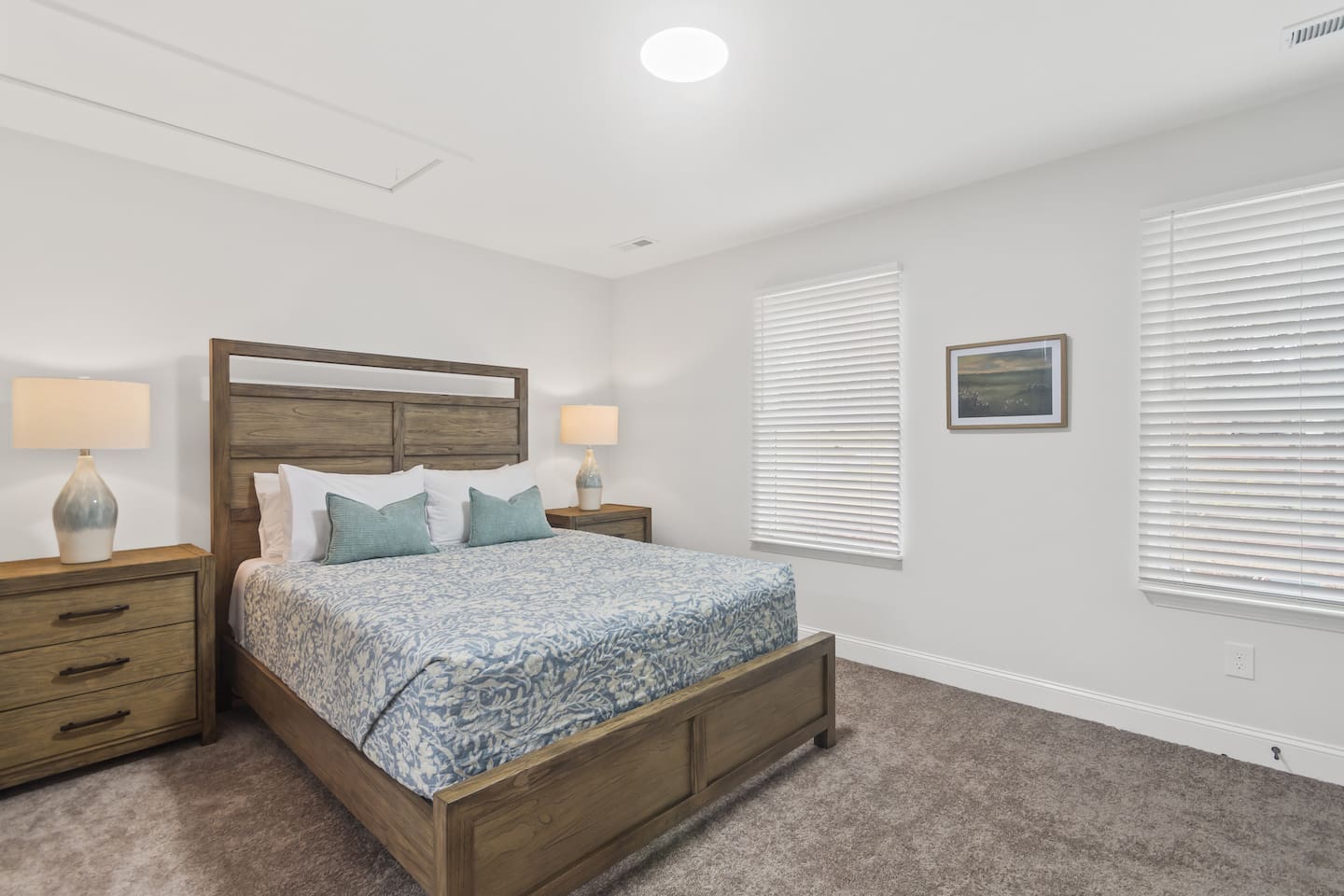 Queen bedroom