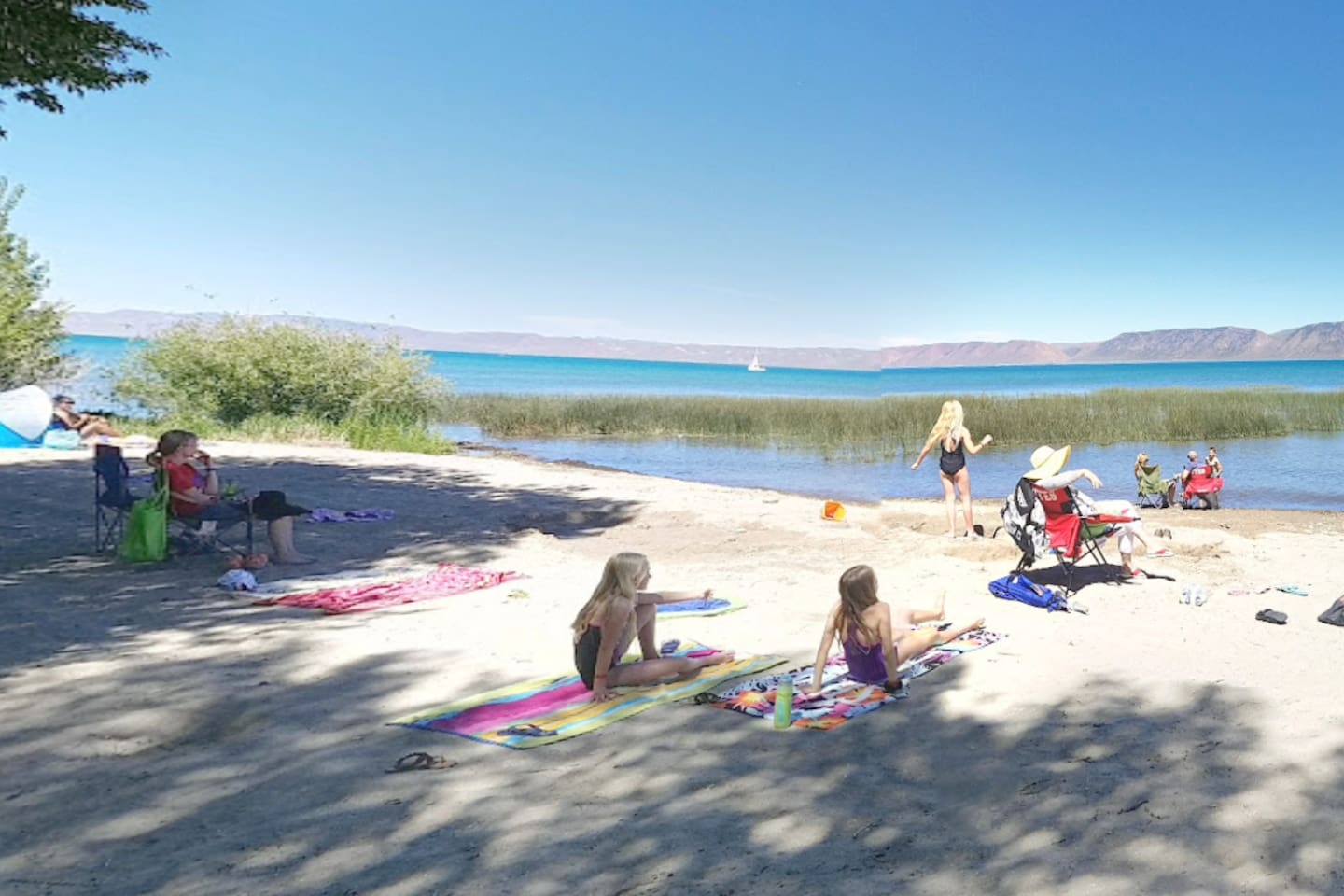 Sandy beaches and easy access to free location via the City Park are just a couple of minutes from Mama Bear Cabin.