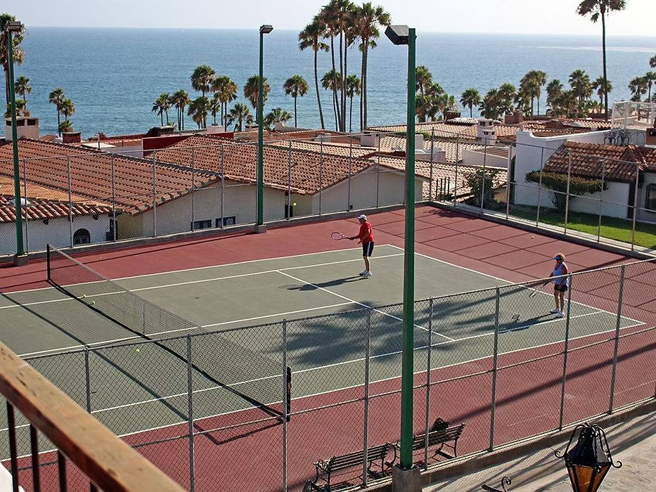 Casa Toscana Tennis Court View