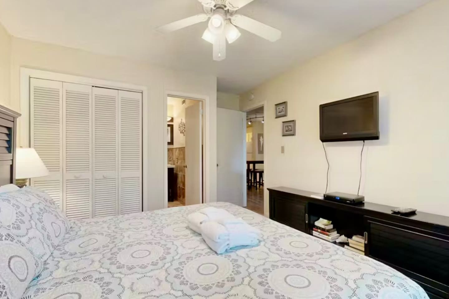 Bedroom with Smart TV