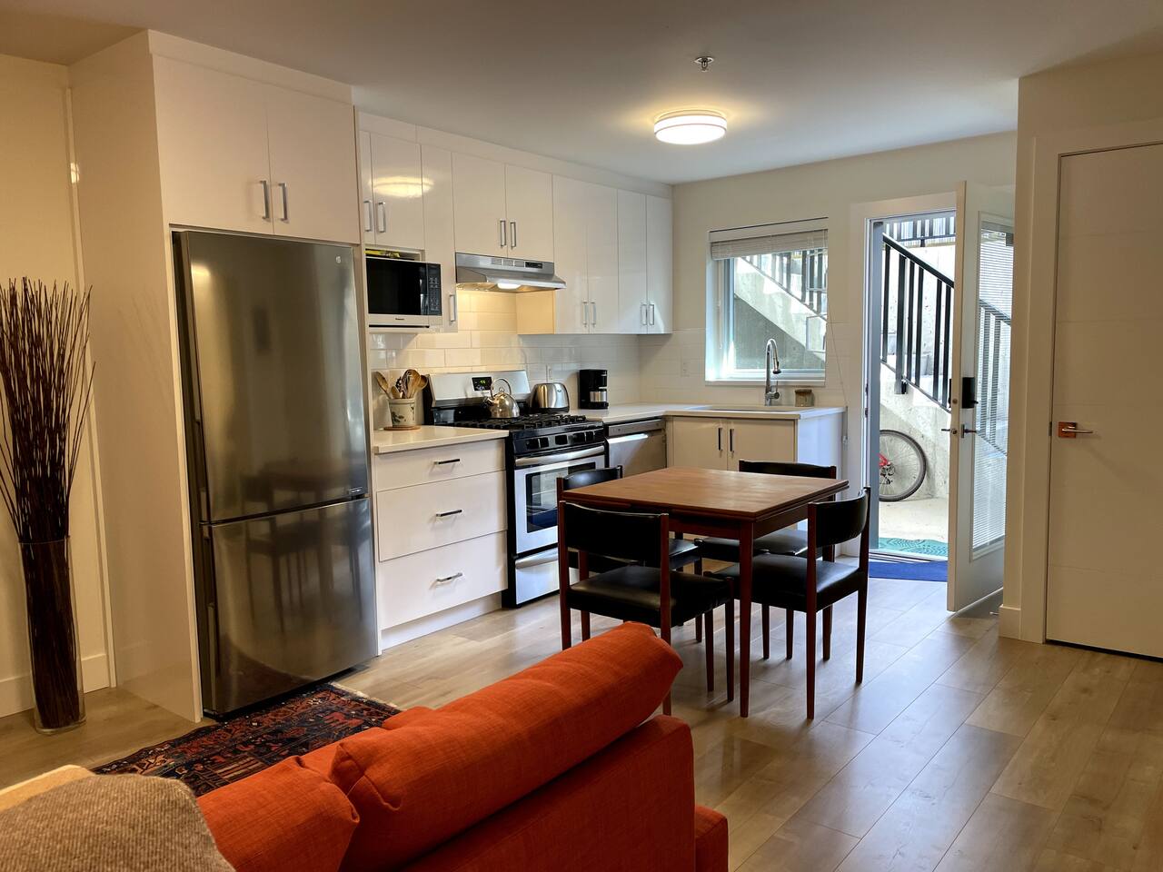 Entrance area to the suite. 