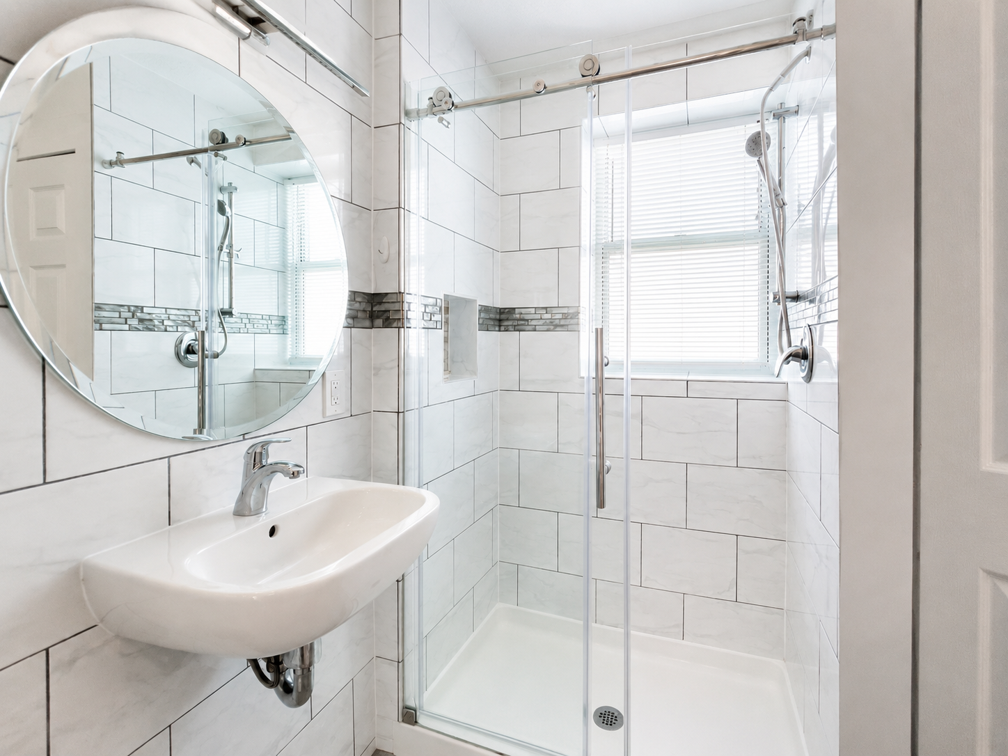 Fabulous bright natural light in this stylish bathroom
