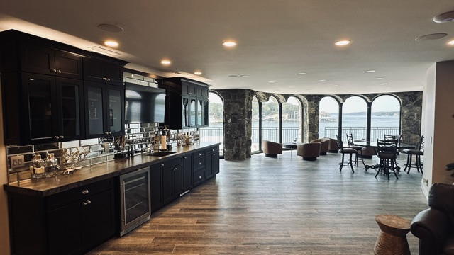 Facing West, bar on left