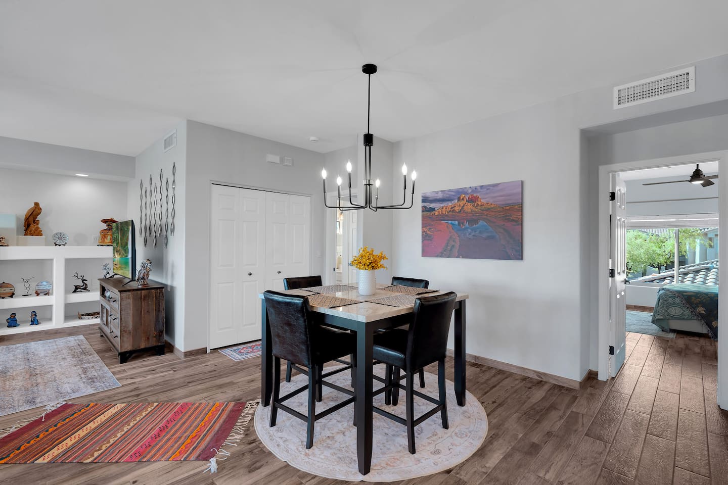 Dining table (seats 4)