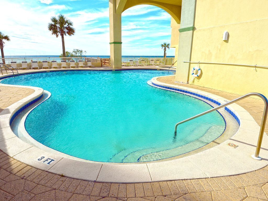 Gulf front pool