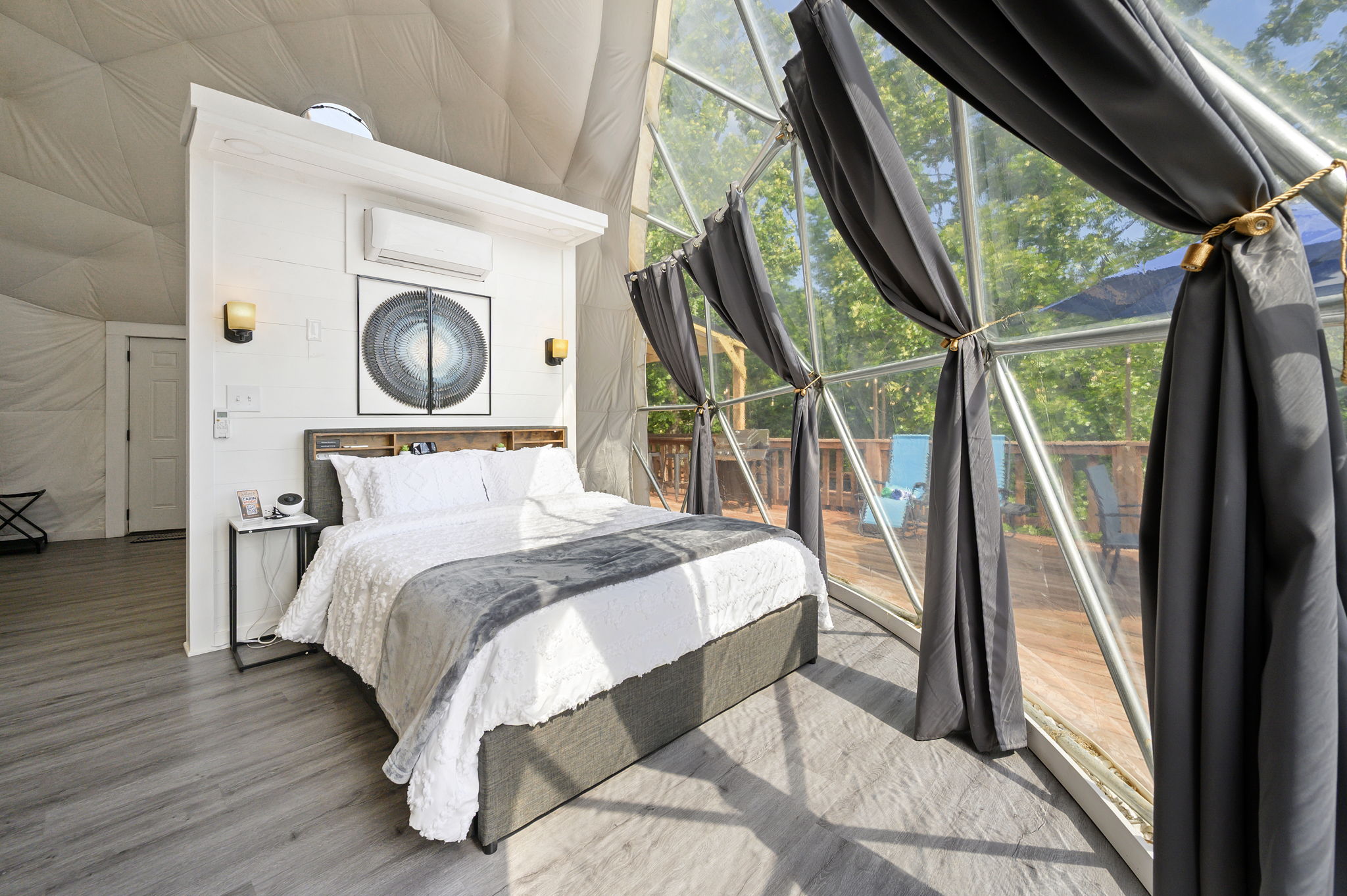 Queen Bed
