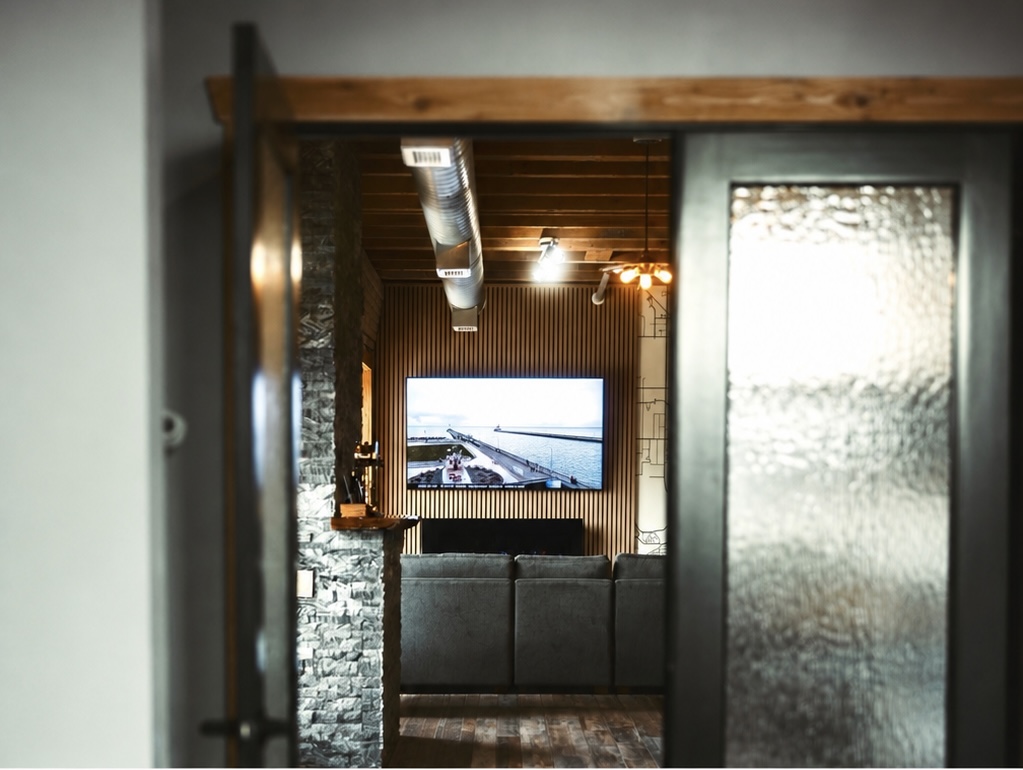 Welcome to Captain's Quarters by The Brix! A newly renovated 2-Bedroom, 2-Bathroom corner suite with spectacular views of the William A. Irvin and downtown. Perfect for families, this spacious condo features a full kitchen, foosball, and a pool!