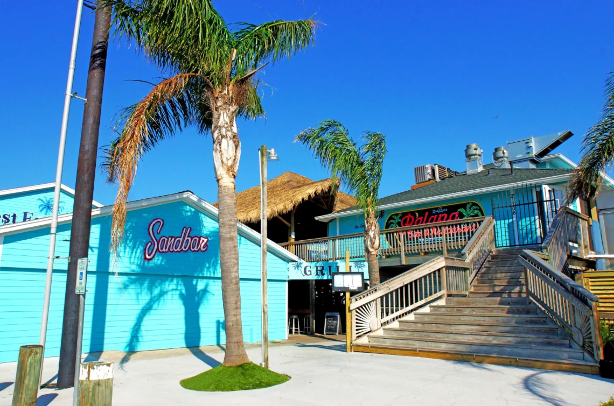 Community Bar & Grill