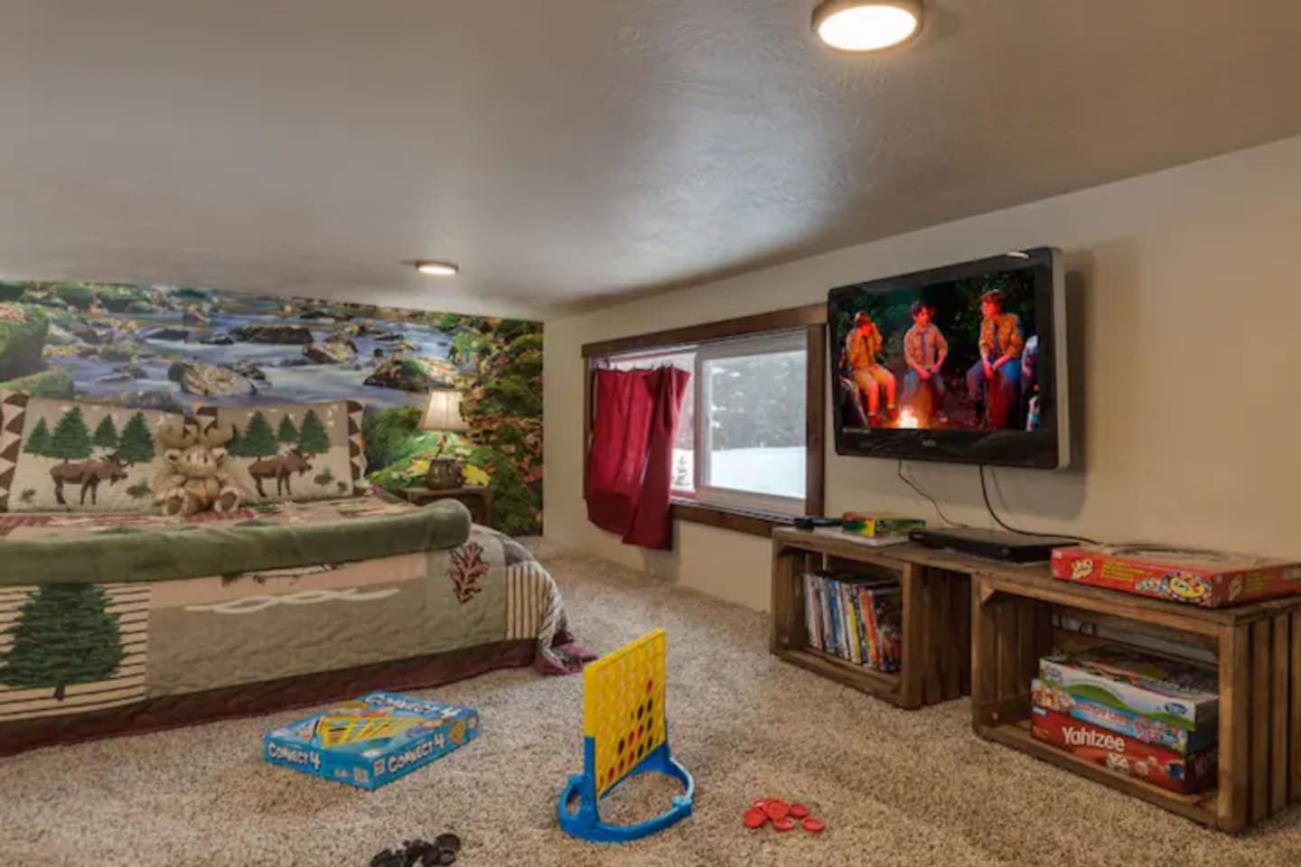 2nd bedroom-open loft with low ceilings-great for kids