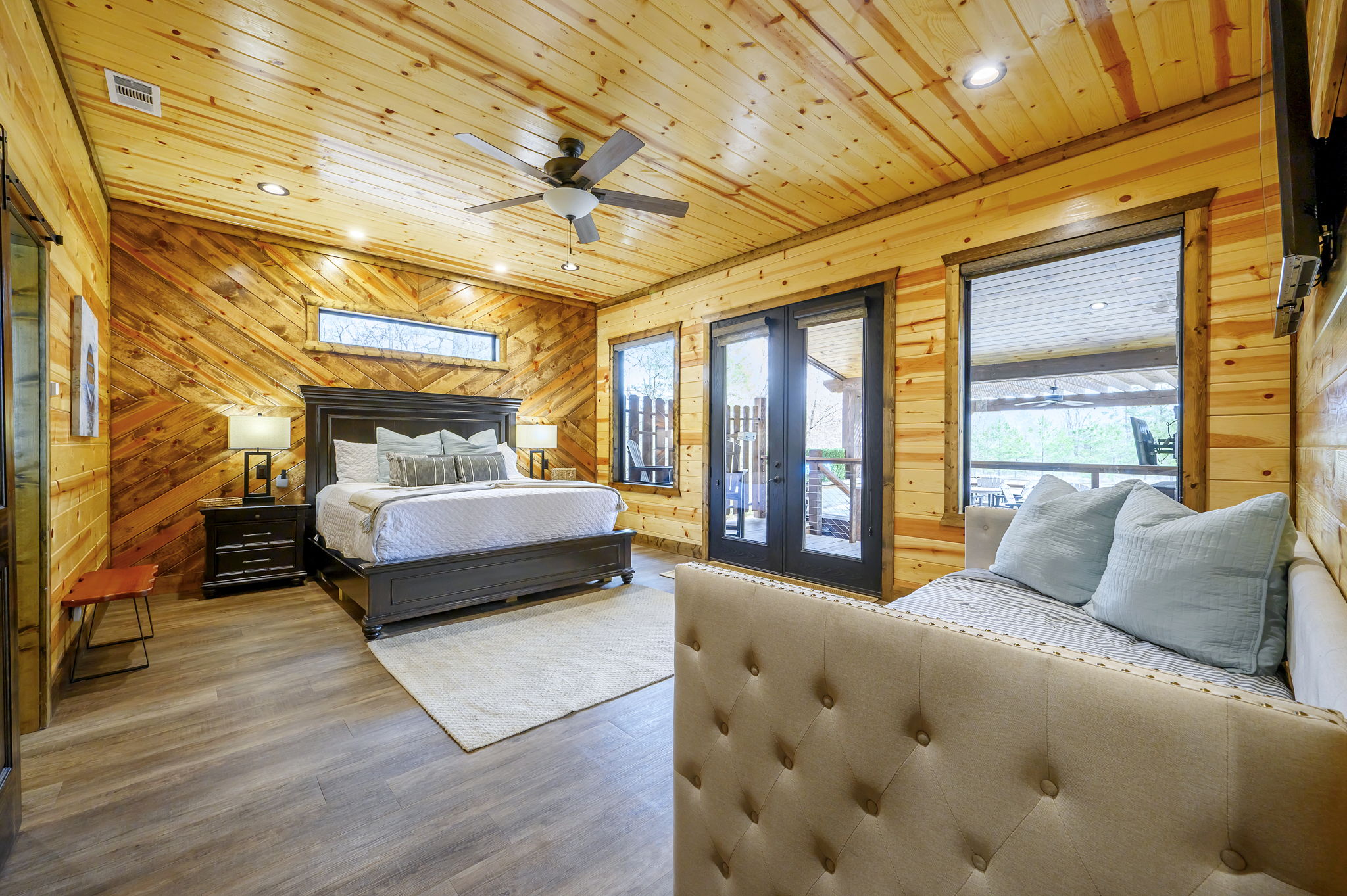 Private king suites ensure comfort for every guest—perfect for family reunions or retreats