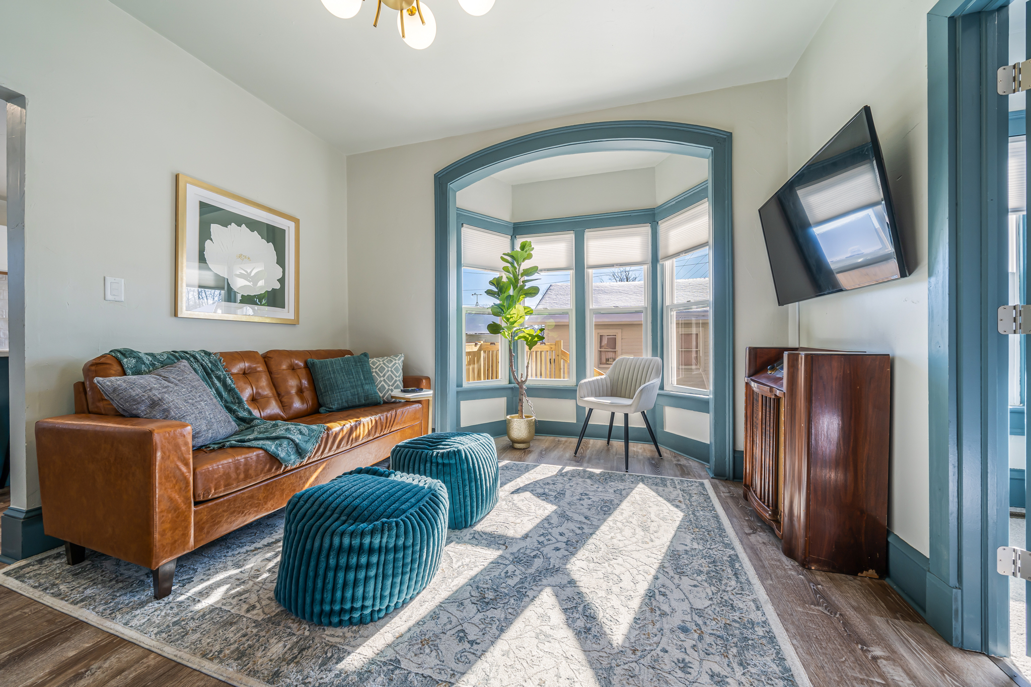 Charming Hideaway With Spacious Living Areas - Delightful Cozy Retreat - Appleton, WI
