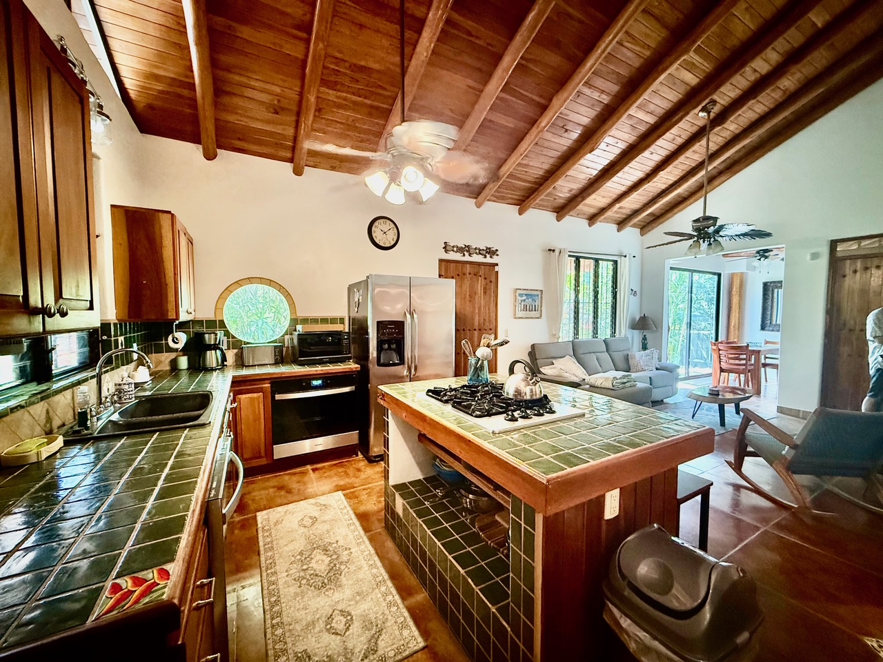 Open Living room/Kitchen 