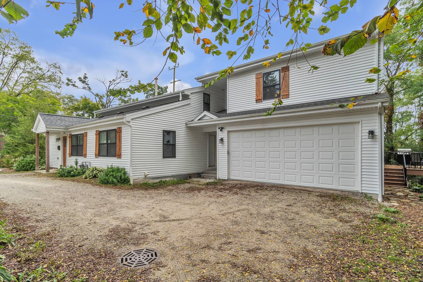 Private entrance, Ample parking spaces, Secluded feel