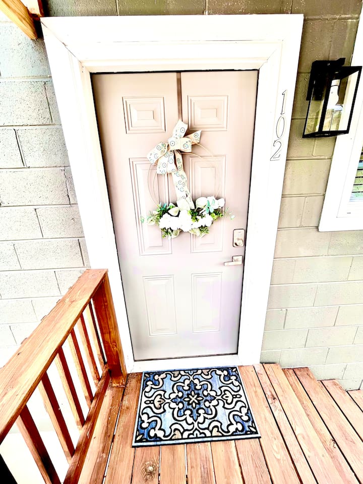 Convenient, keyless smart code entry 24/7!