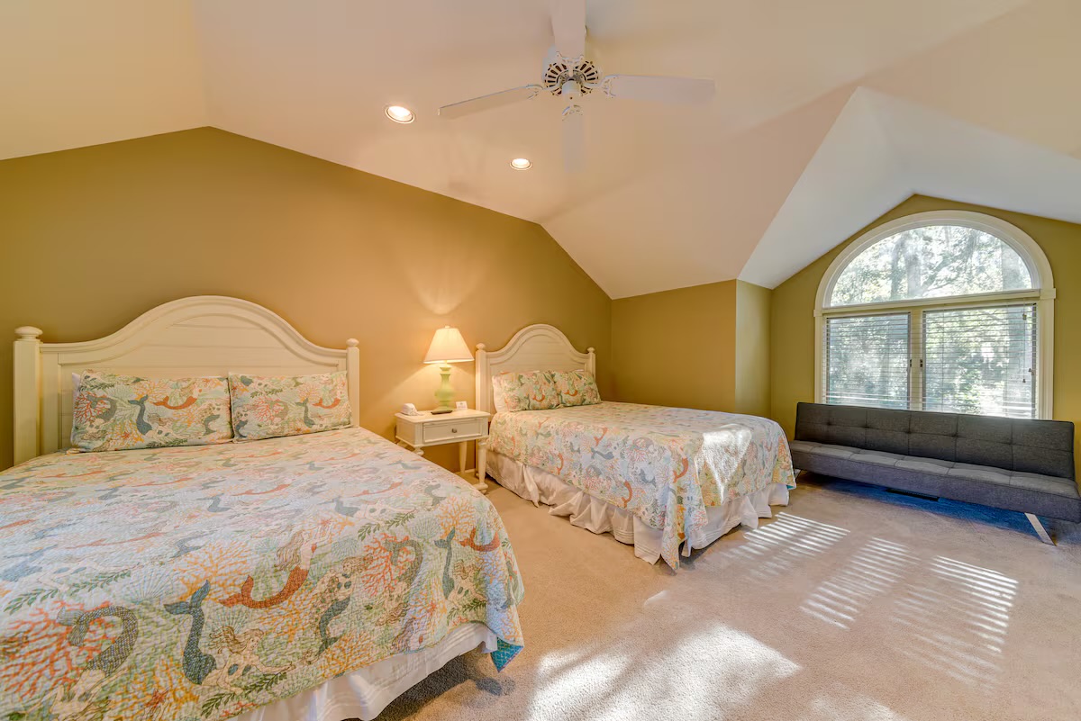 2nd Double Queen bedroom over garage