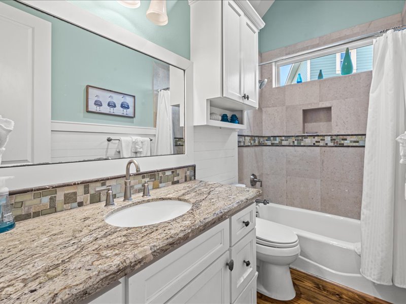 e301b1cf6b1040f3a11d284059c44324 | Beachhouse | Texas | TX | Vacation Homes | Galveston | Crystal Beach | Kokomo | Breezy Days | Beachfront Elegance | Sunrise Serenity | Southern Sands Property Management, LLC