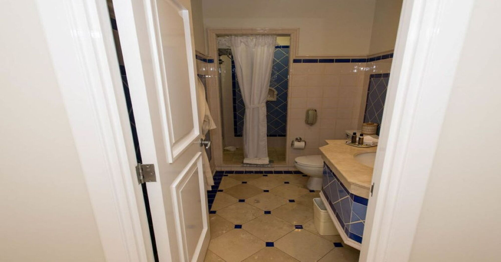 Owner Master Suite at Pueblo Bonito Emerald Bay, Vacation Travel Exclusives