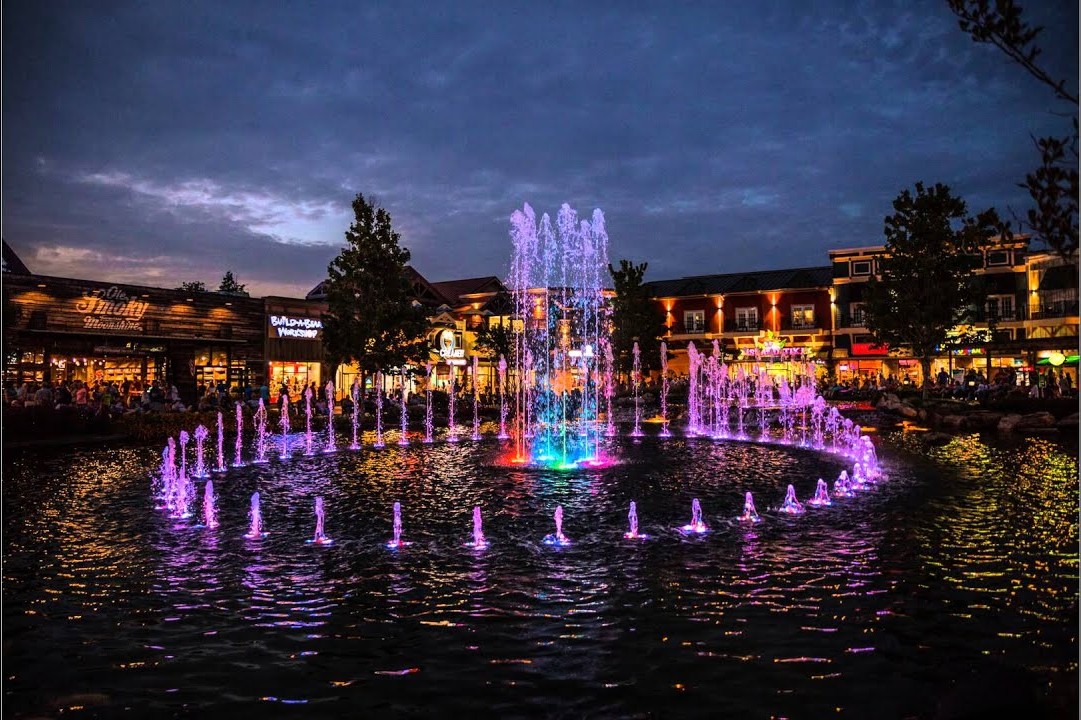 island pigeon forge fountain