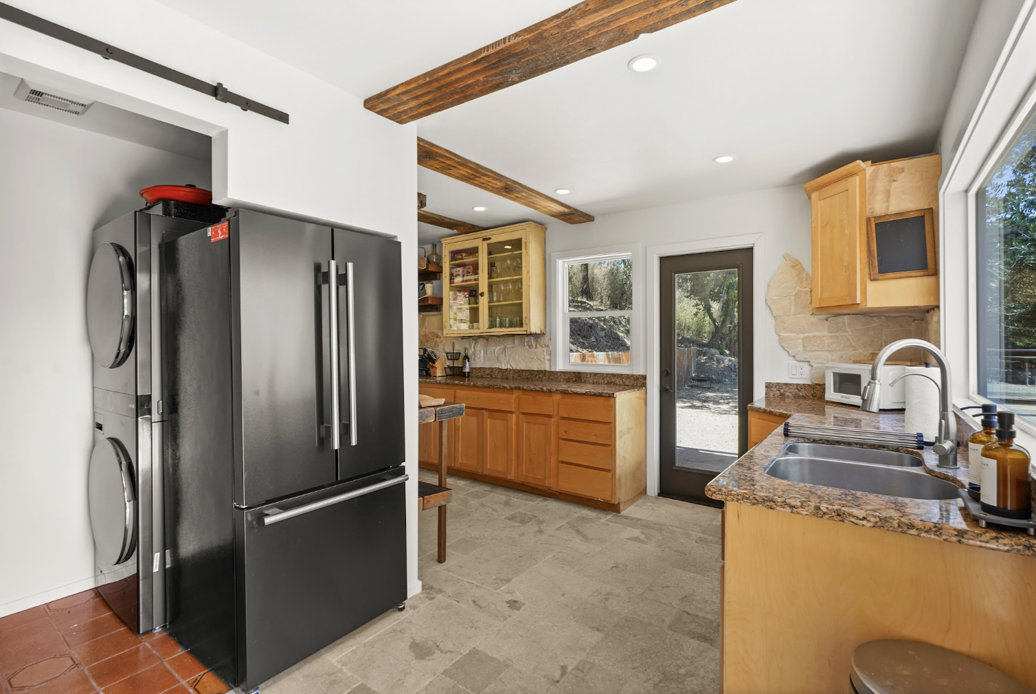Modern appliances for a comfortable stay