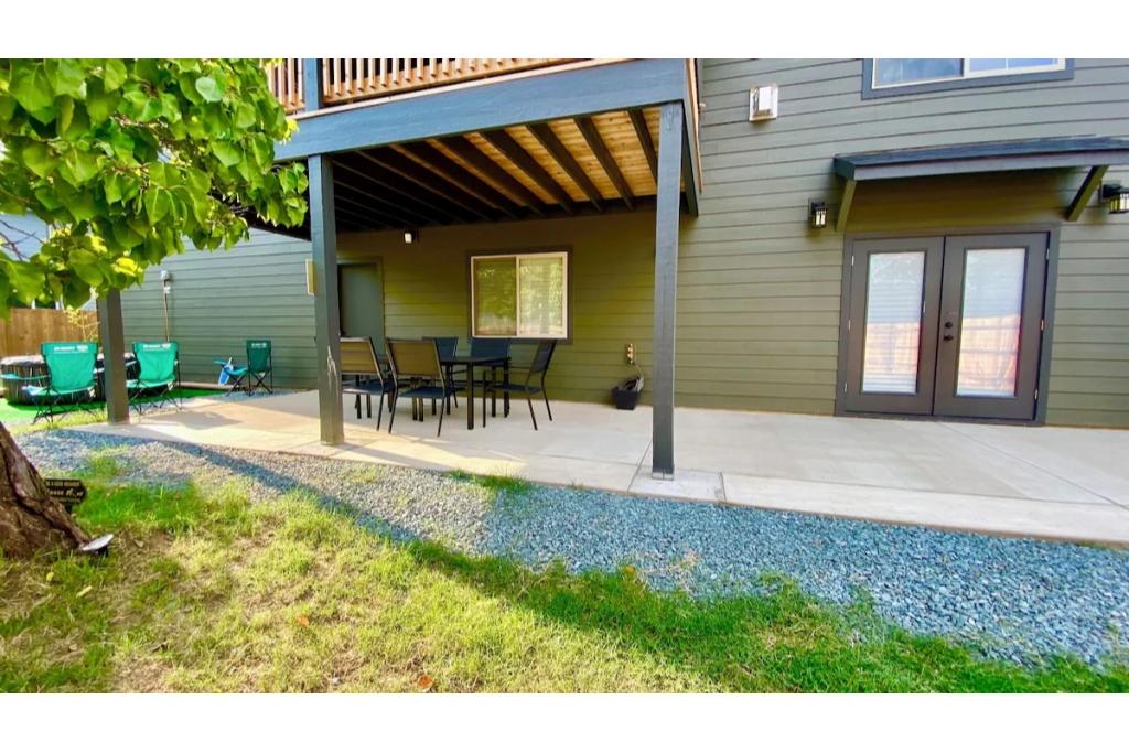 grants pass vacation home