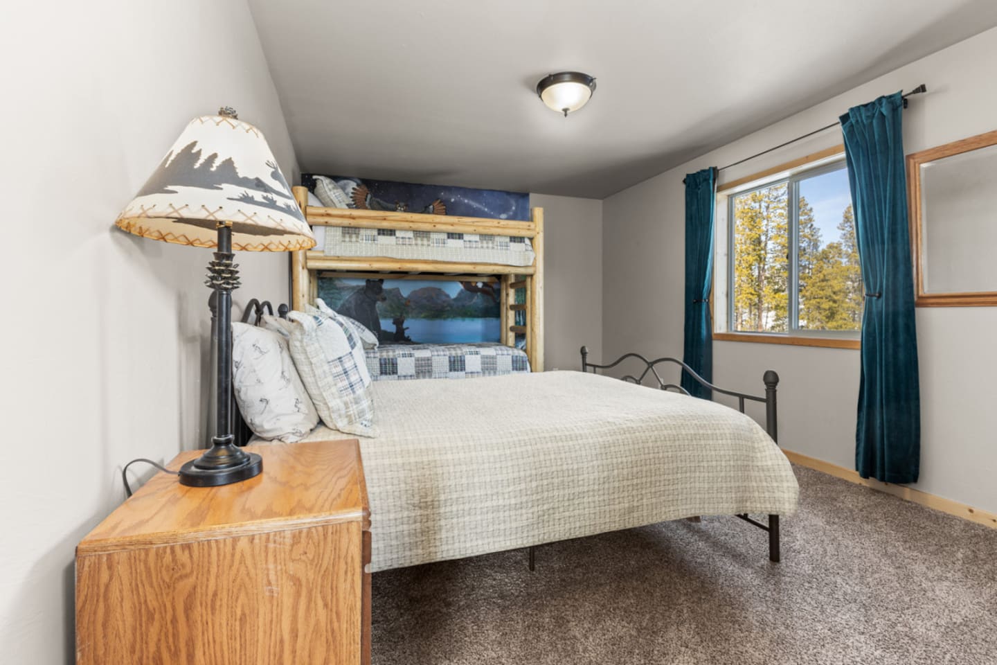 Upstairs Bedroom #3– Queen Bed | 1 Twin Bunk Bed 