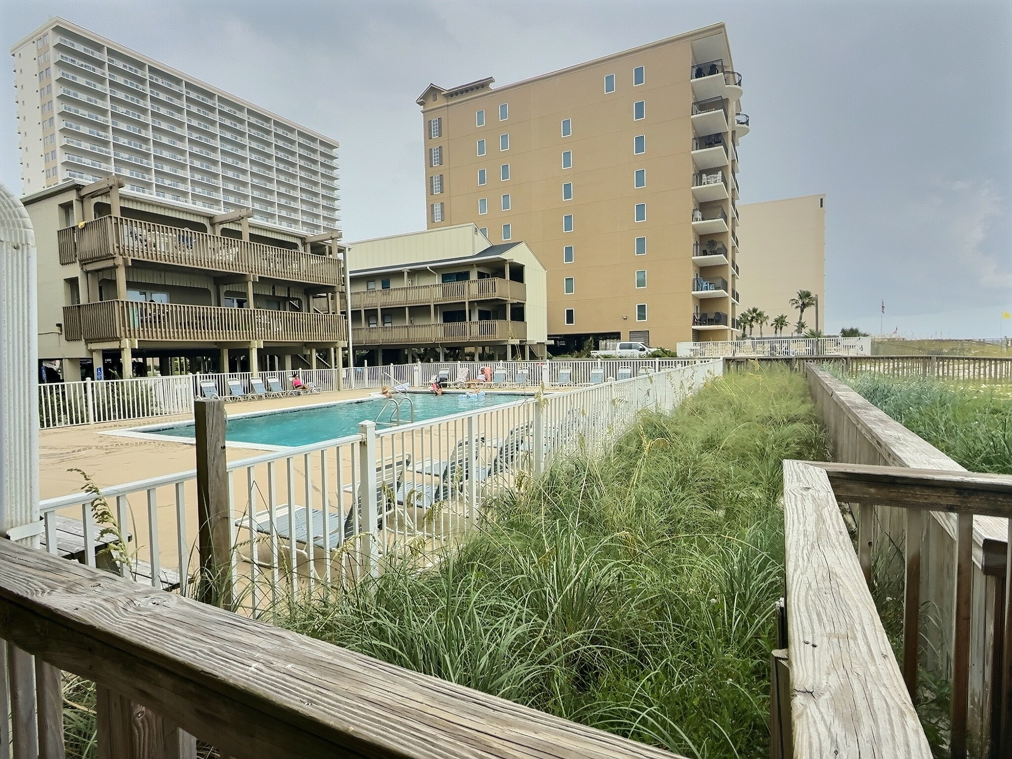Beachside Pool