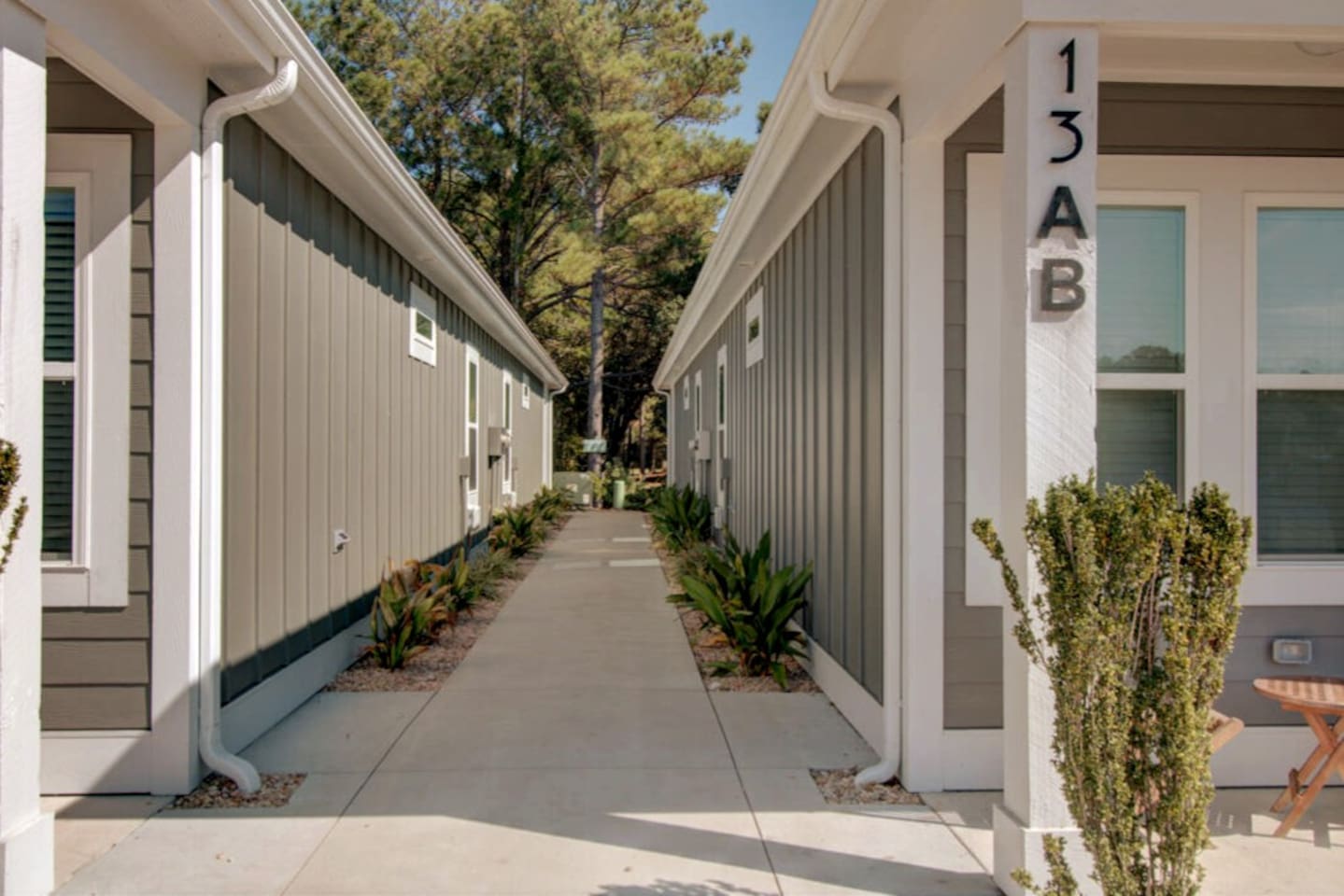 Access from parking area to condo and beach access path