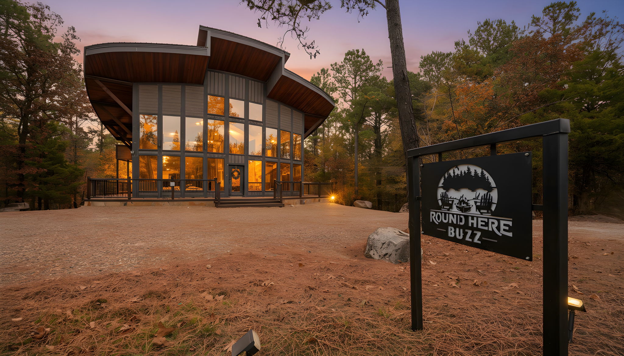 Round Here Buzz is ready to welcome you 🌲✨ The front porch is just the beginning of your cozy Hochatown escape. Fresh air, fun nights, and all the vacation vibes are waiting inside. Come on in and let the adventure start 🥂💫 
