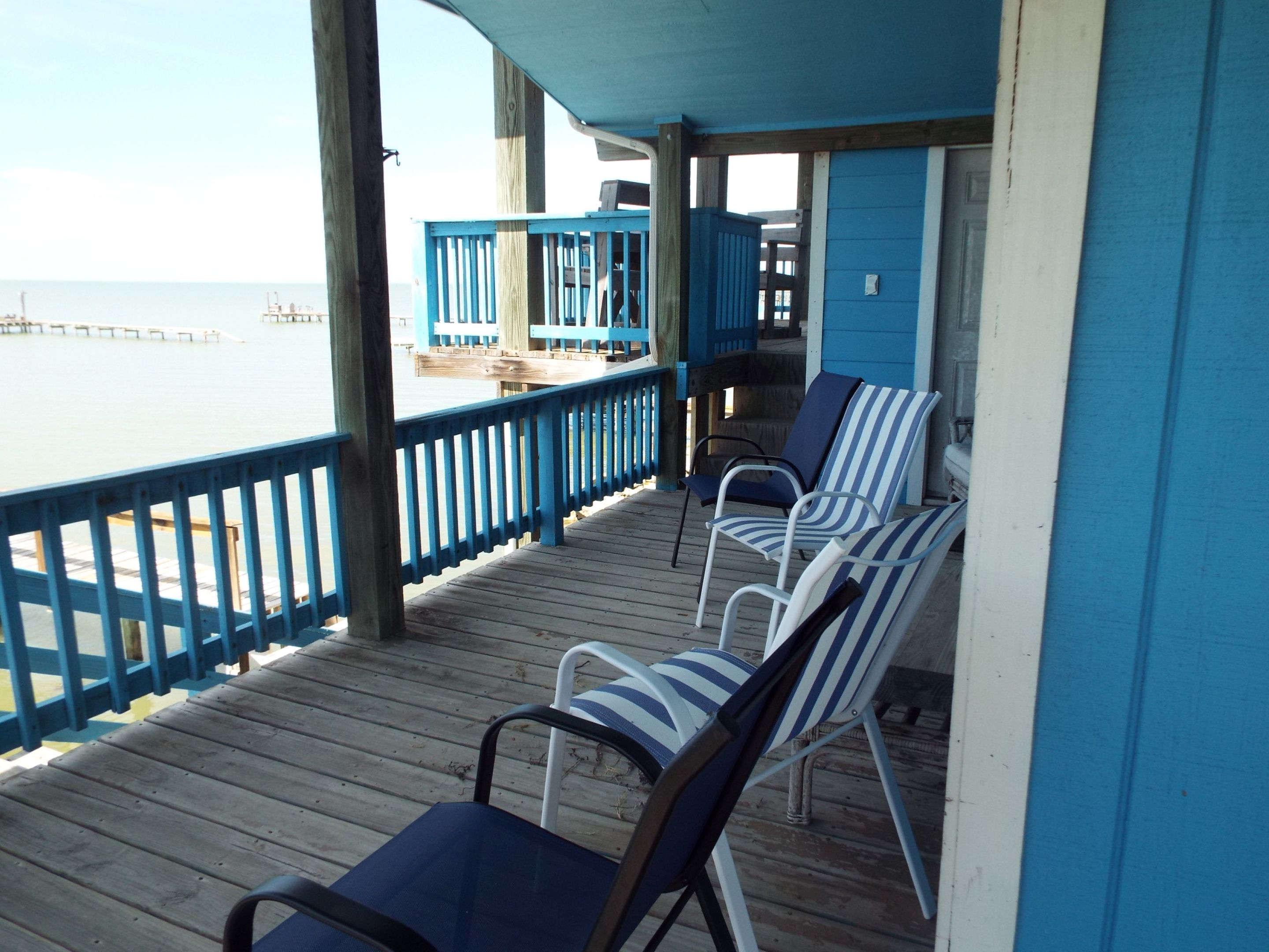 Outdoor deck, perfect for happy hour!