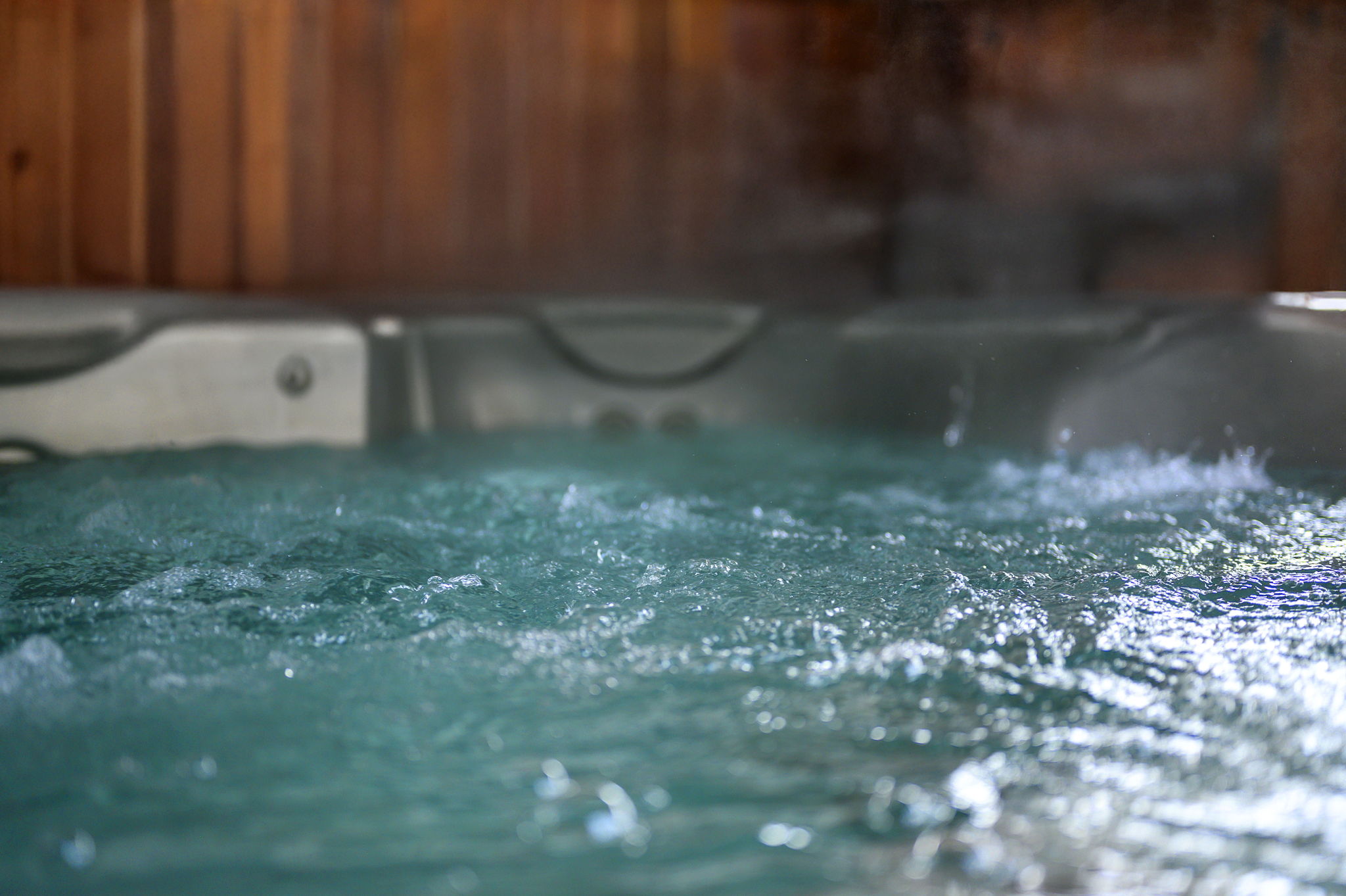 Private Hot Tub:
A secluded hot tub tucked into the trees for ultimate relaxation. Soak after a day on the lake or trails and enjoy a true spa-like experience in total privacy.