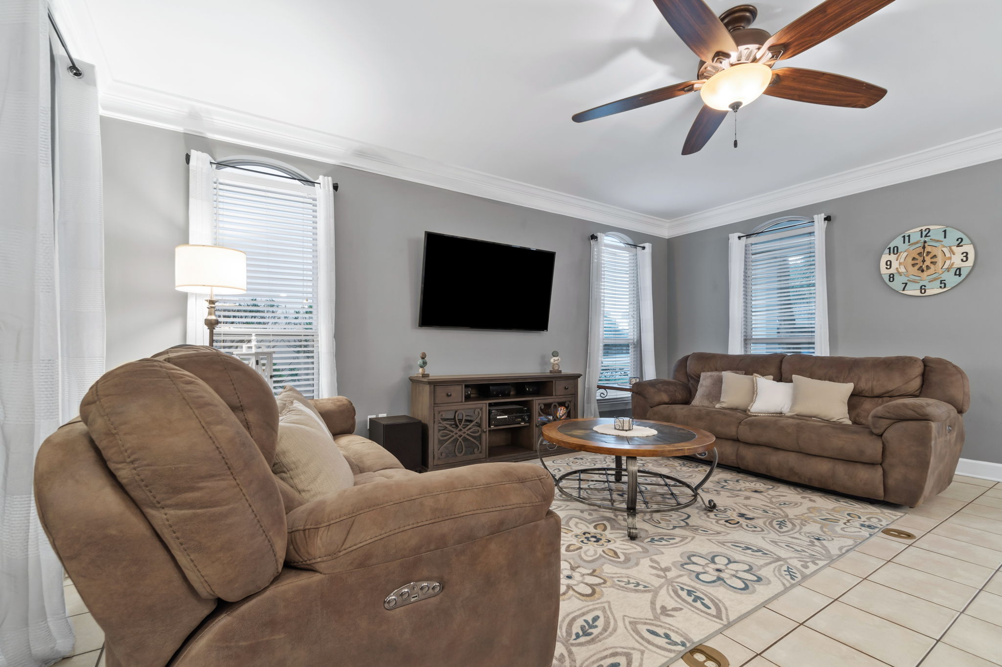 Come and enjoy this cozy living area.