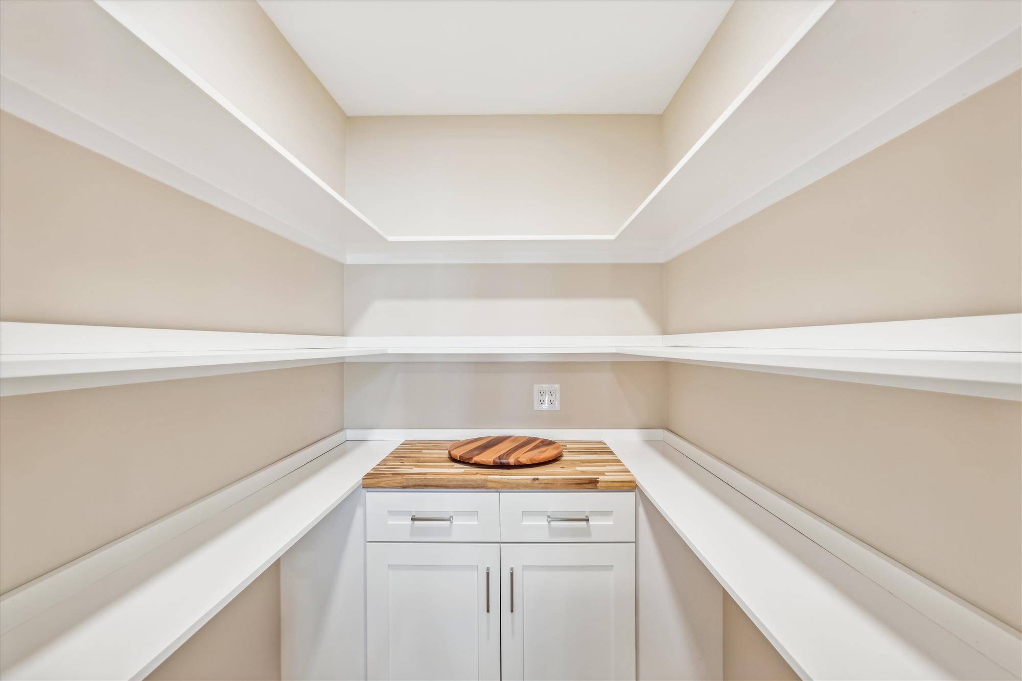 Large Butler's pantry