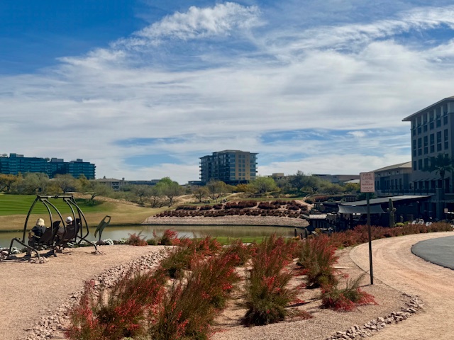 Walkway to Westin Kierland Resort, Kierland Commons, Scottsdale Quarter