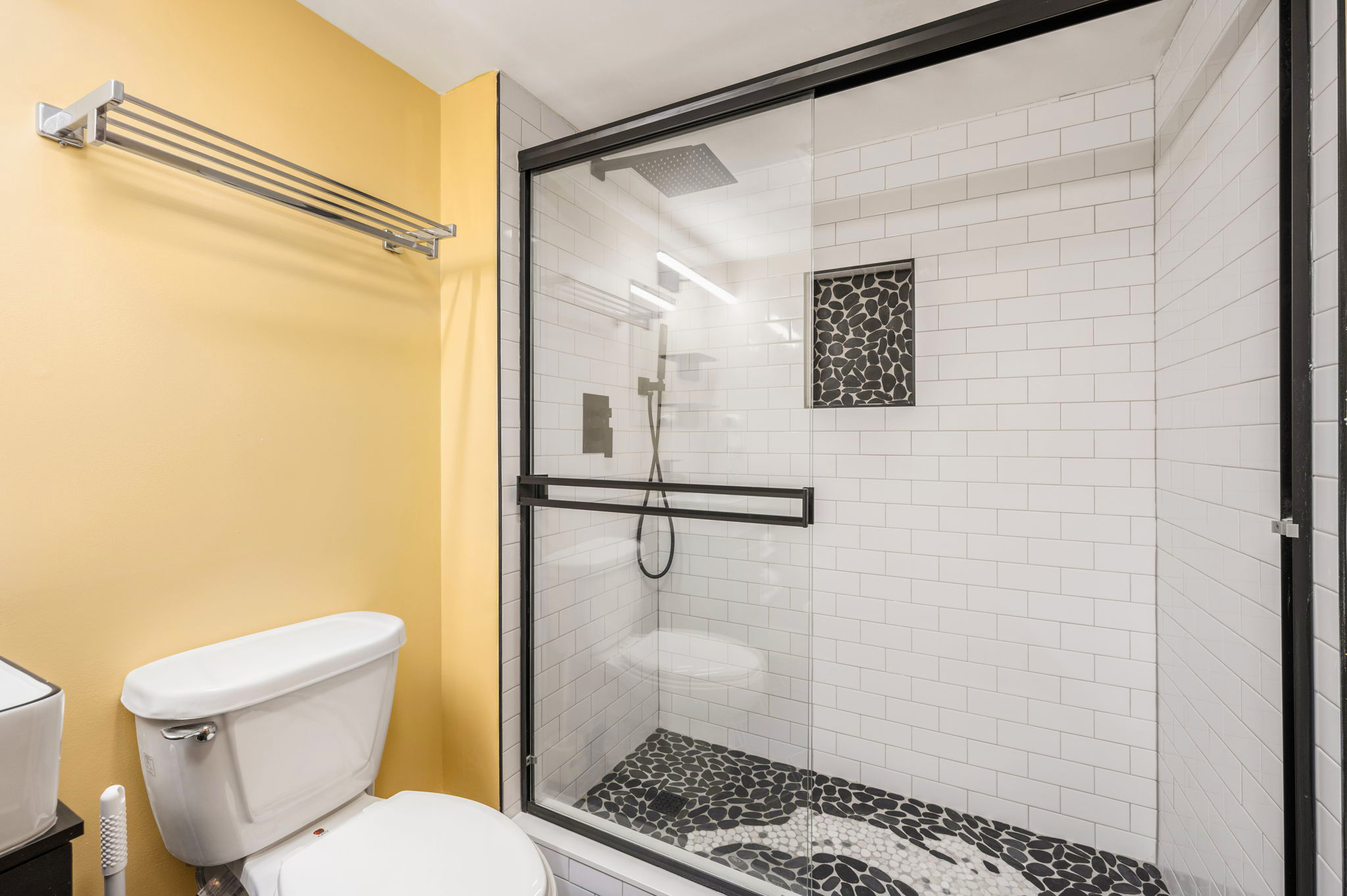 Highland House · Unit 314 — Bathroom