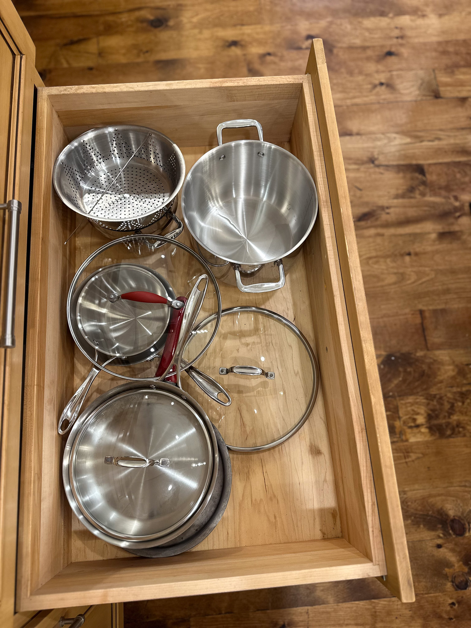 Fully stocked with high-quality cookware, baking sheets, and enough silverware for the whole family—no need to bring your own!