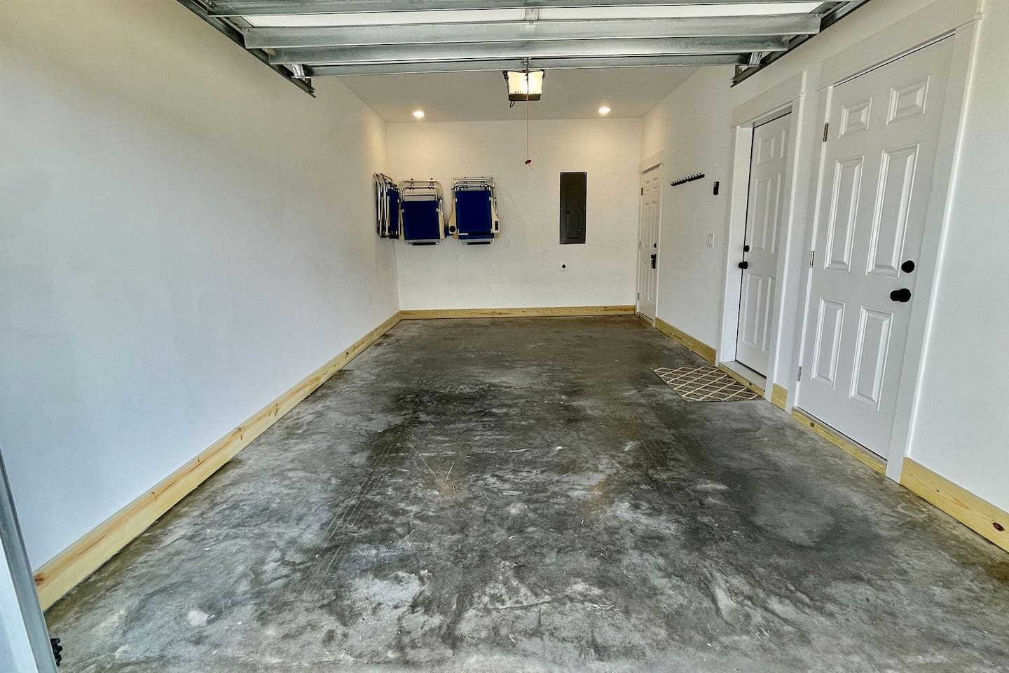 A spacious interior garage is available to keep your car out of the sun or to store your outdoor gear.