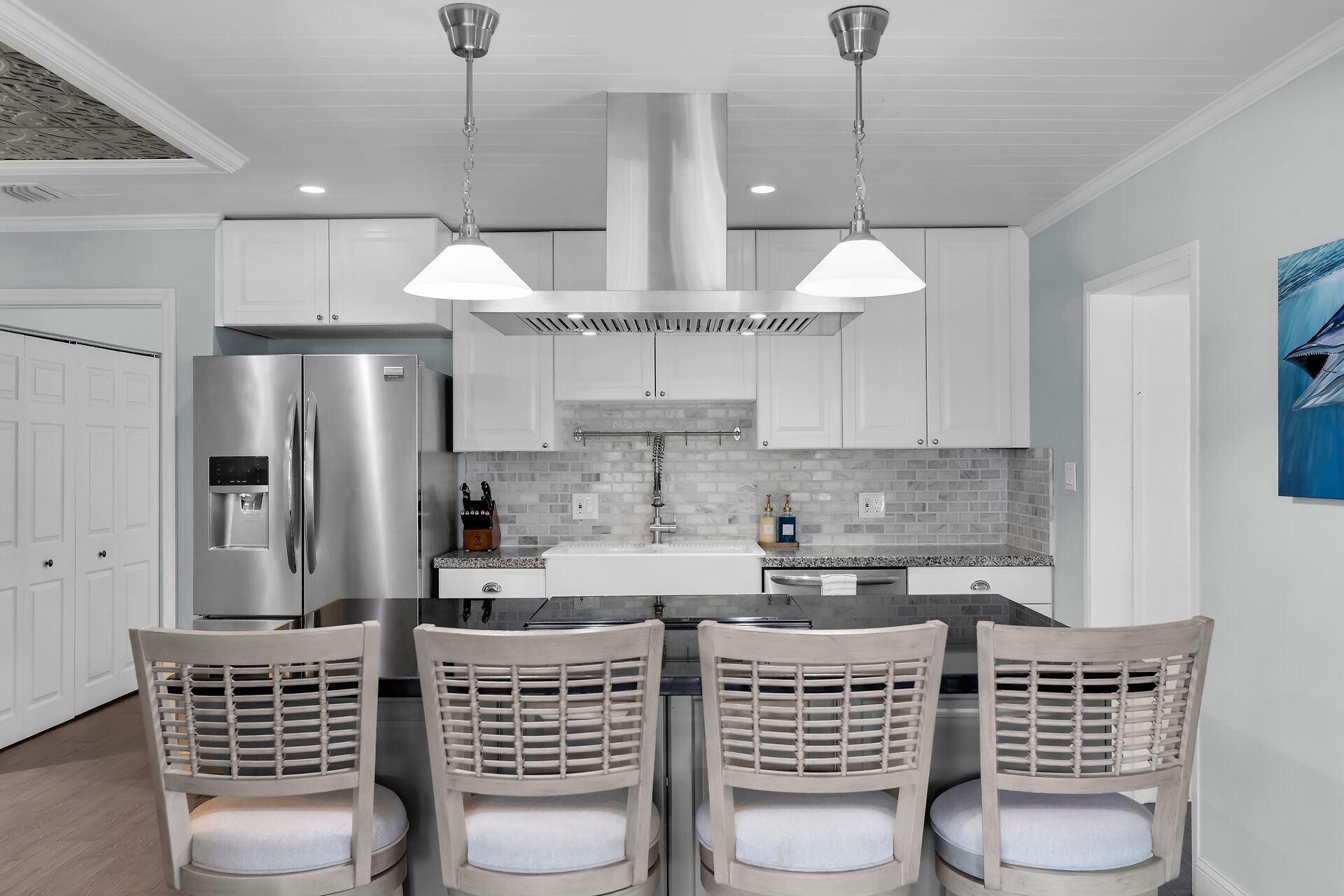 Kitchen with high end appliances and finishes