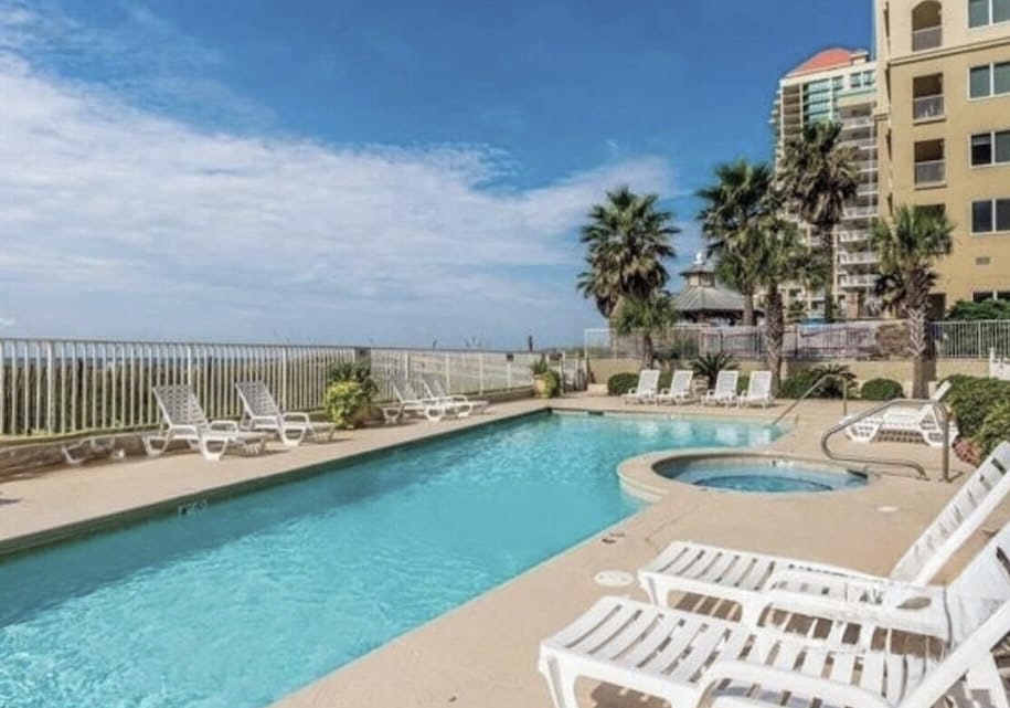 Pool and hot tub