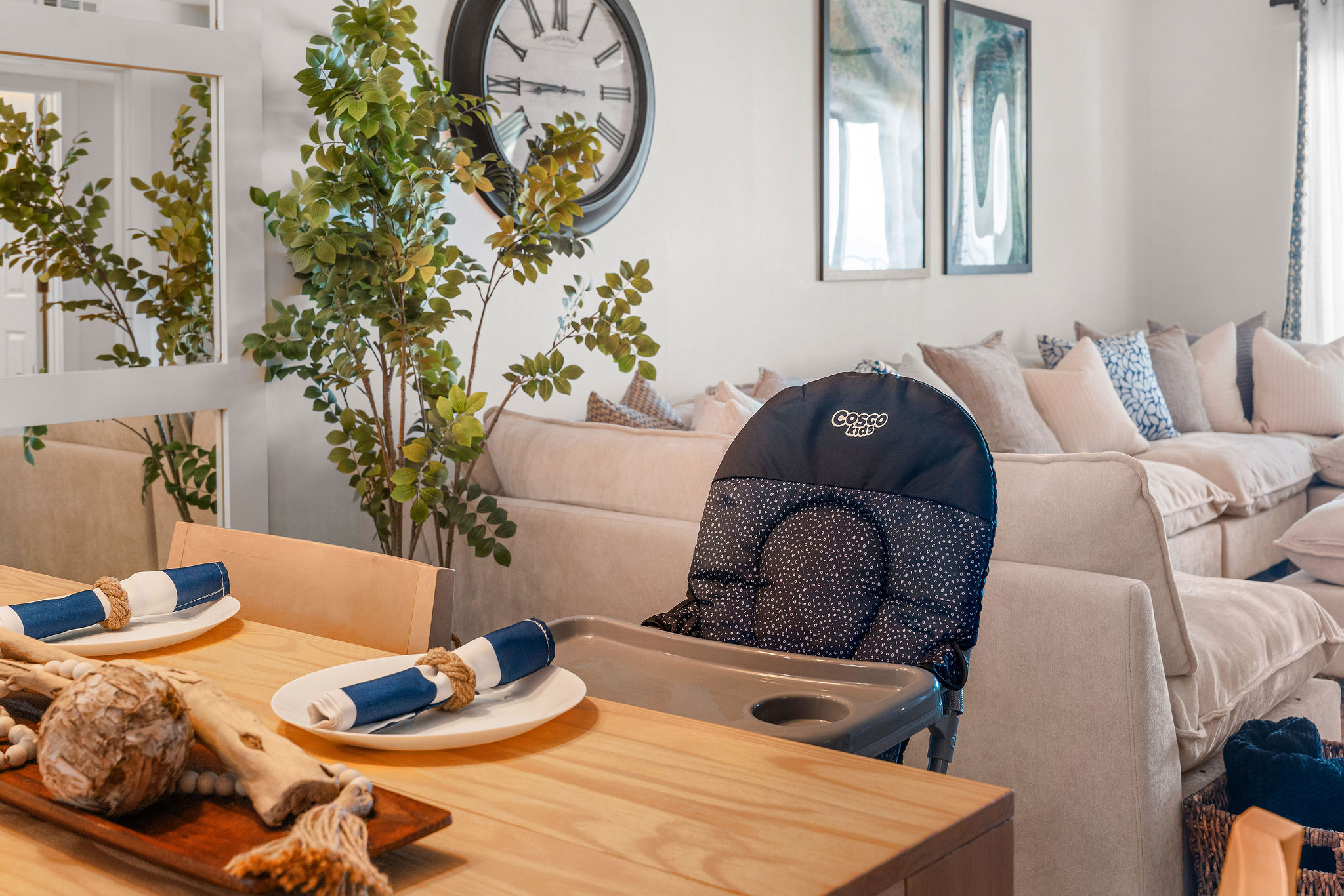 High Chair can be easily set up at the kitchen table for easy dinners.