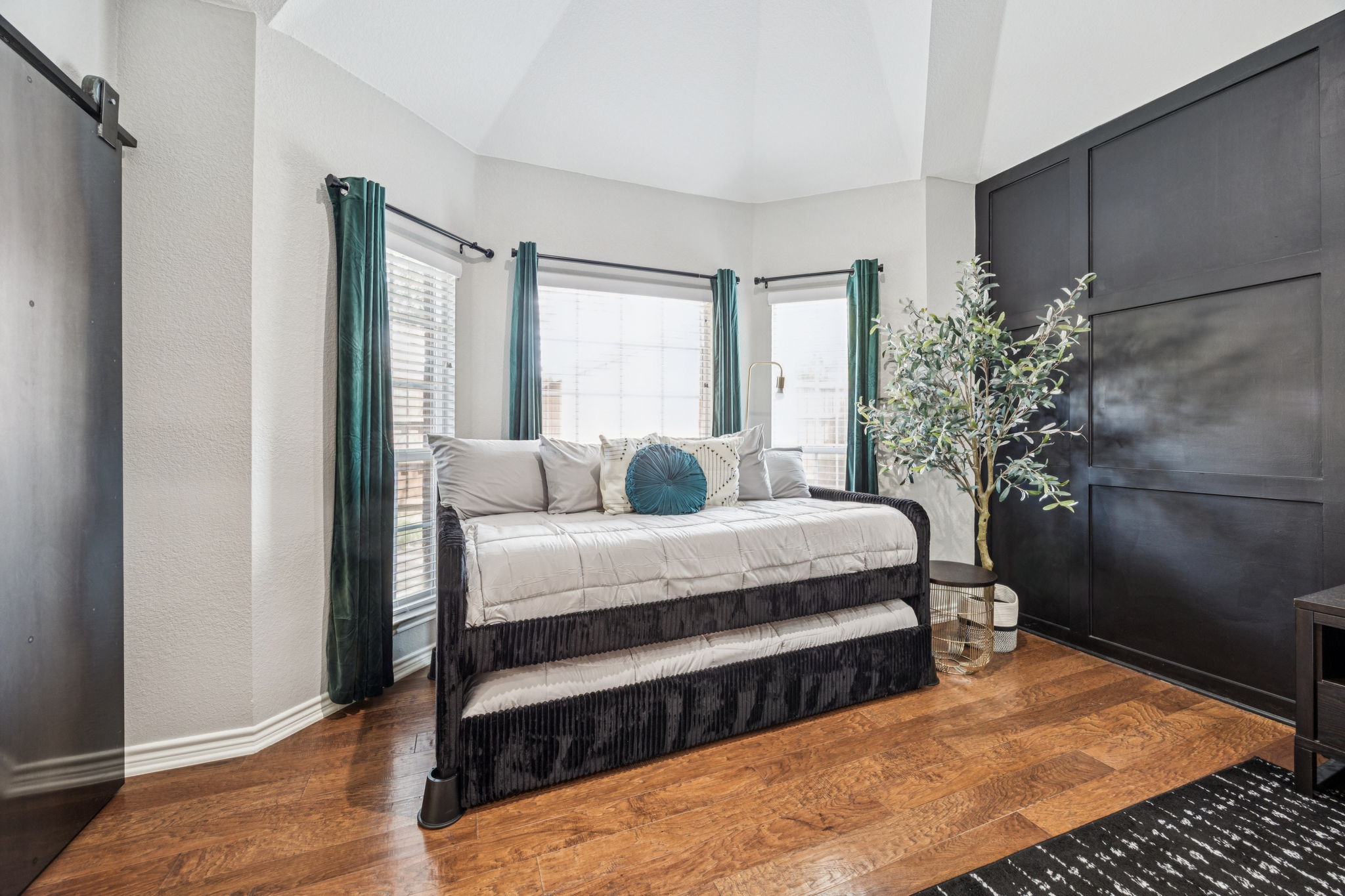 Cozy corner for reading, relaxing, or accommodating additional guests.