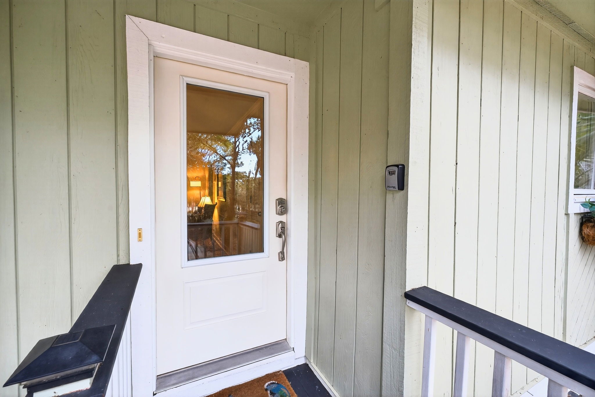 Front Door | Seaside Cottage | IOP Escapes | 31 Twin Oaks, Isle of Palms, SC