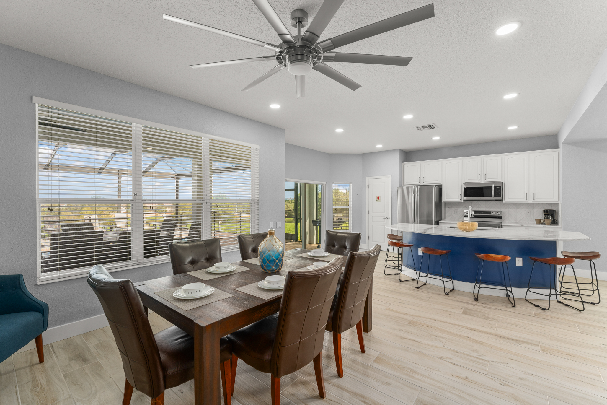 Open dining view to pool