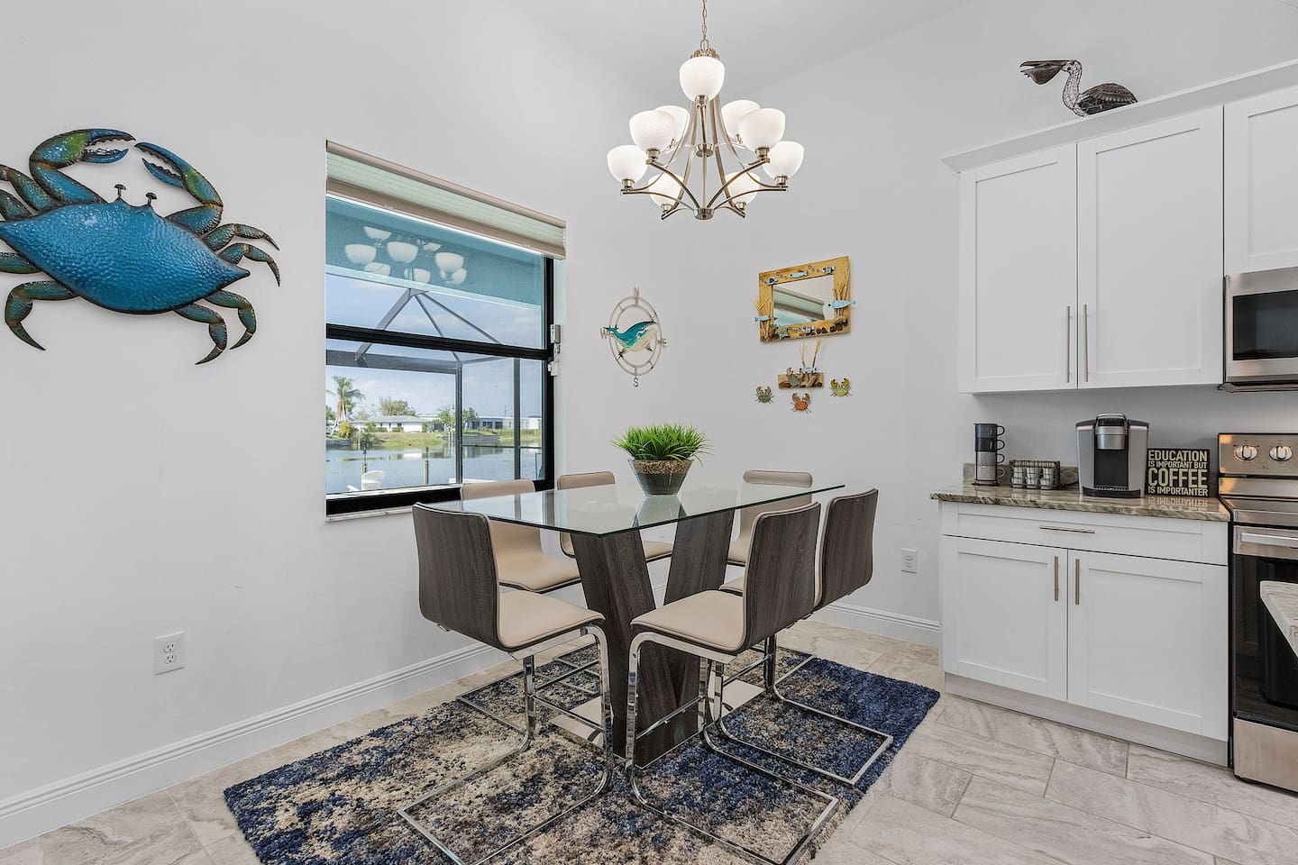 Dining room overlooking the Lanai and Water