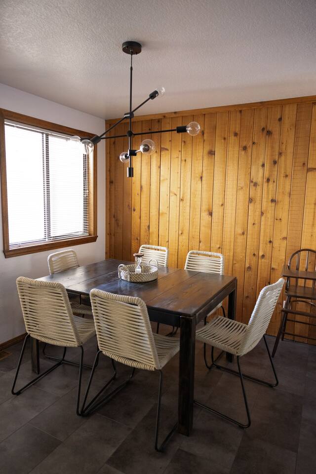 Dining Room (More tables available in garage)