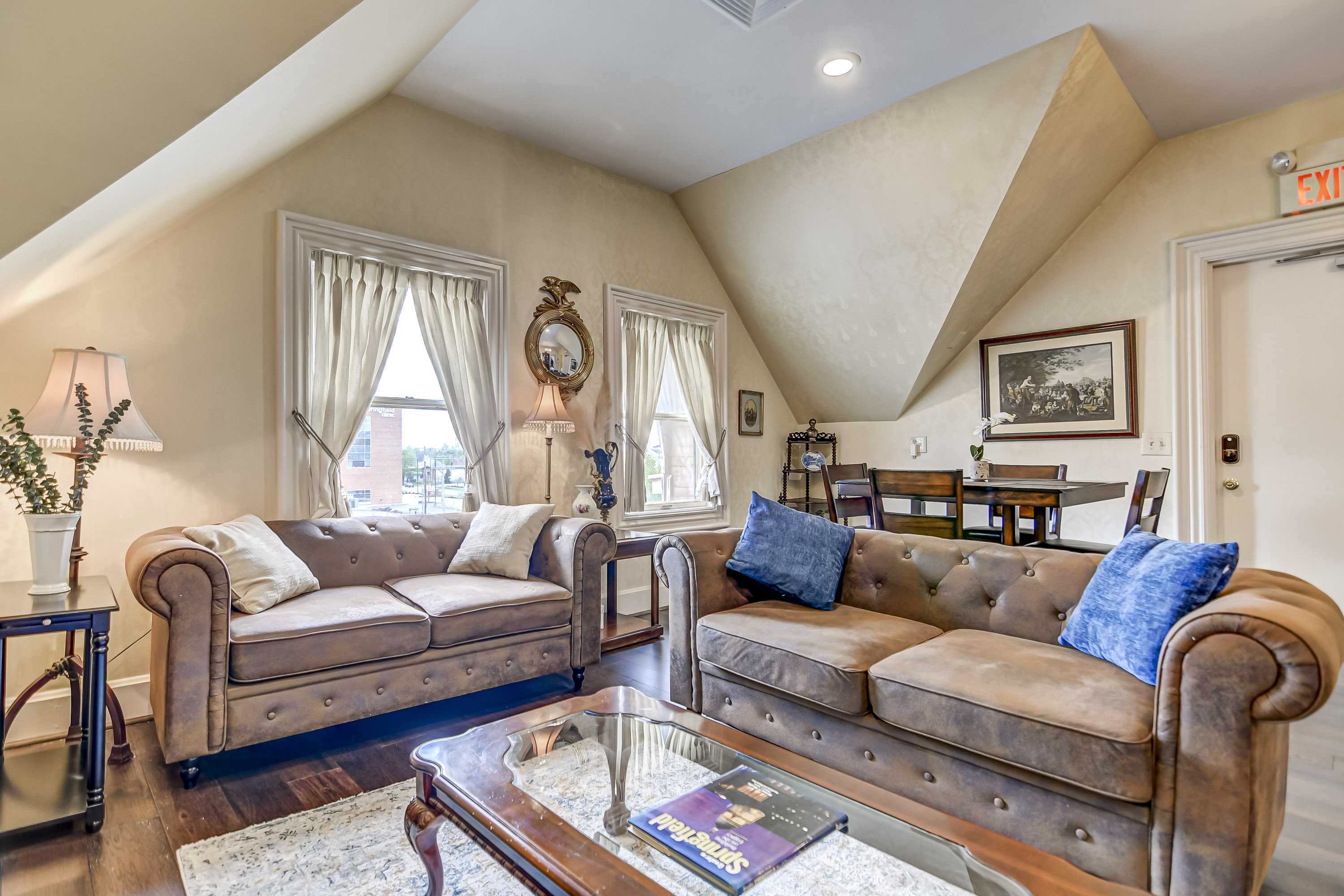 3rd Floor - Living Room