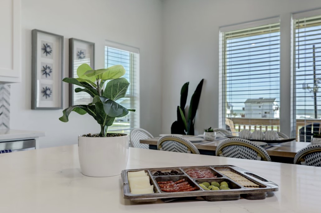 e58829867f7d449788a4de6df3357f04 | Beachhouse | Texas | TX | Vacation Homes | Galveston | Crystal Beach | Kokomo | Breezy Days | Beachfront Elegance | Sunrise Serenity | Southern Sands Property Management, LLC