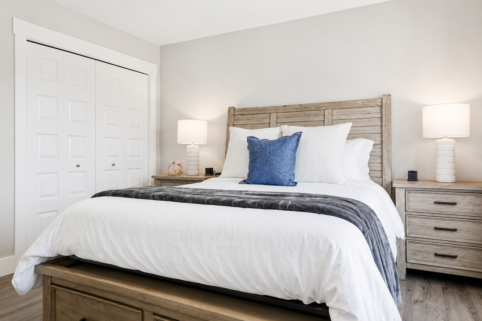 With built-in dresser storage, a spacious closet complete with a luggage rack, hangers, and hamper, you'll have plenty of room to unpack and settle in.